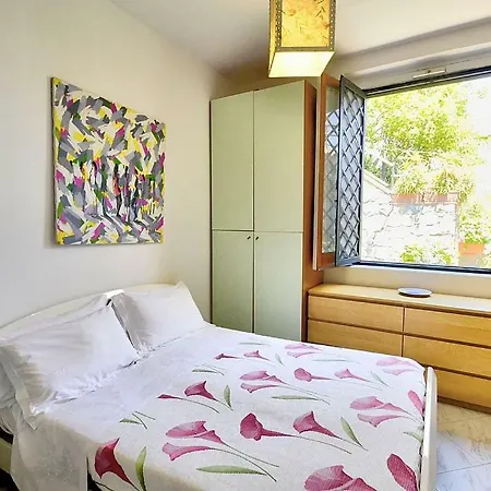 Raito Sleeps 6 Air Con * Vietri