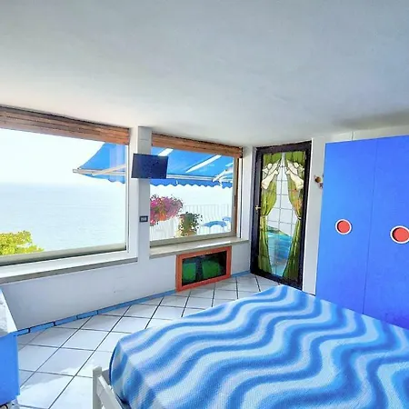 Raito Sleeps 6 Air Con Prázdninový dům Vietri