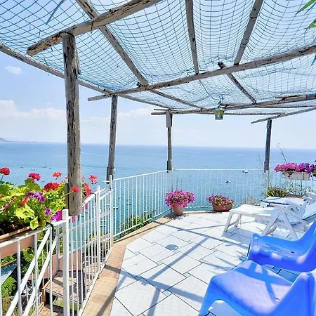 Ferienhaus Raito Sleeps 6 Air Con Vietri